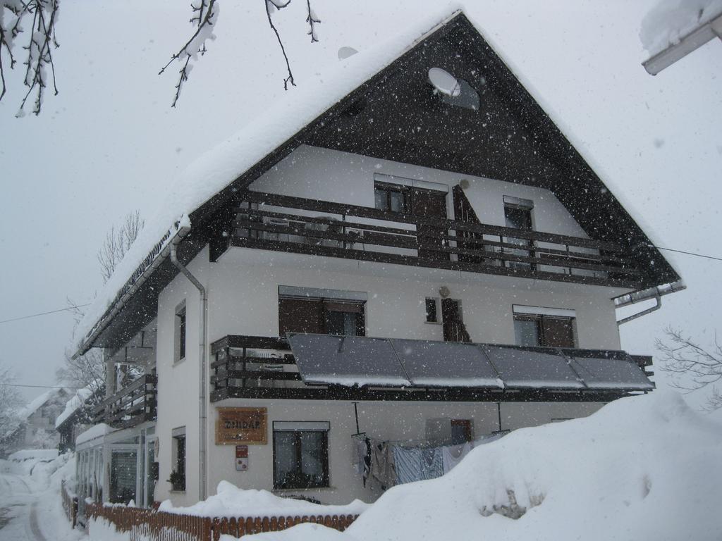 Guest House Znidar ボーヒニ エクステリア 写真