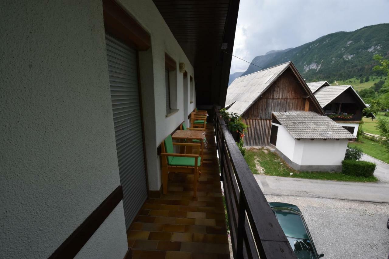 Guest House Znidar ボーヒニ エクステリア 写真